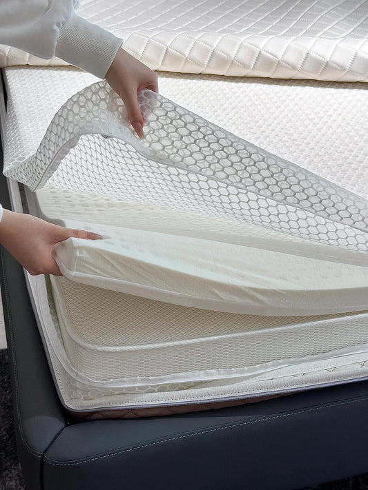 Sleep Soundly with Ivytress: The Ultimate Bed Bug Protection with Zippered Structured Mattress Encasements