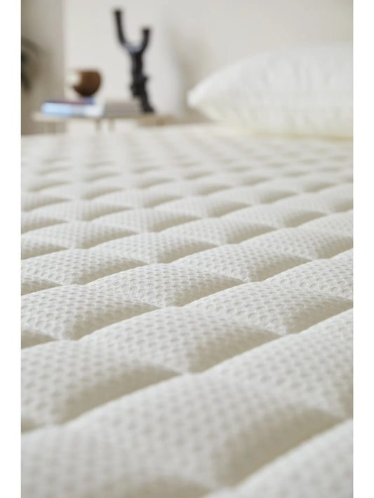 Why Use the Ivytress Zippered Structured Mattress Encasement?