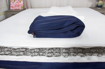 Blue 6D mesh breathable mattress cover with zip for cooling and airflow by Ivytress.