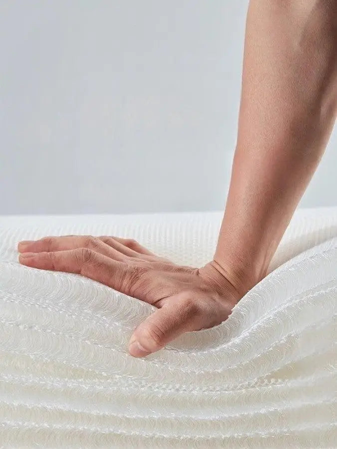 Dreamscape Airfiber® Luxe Mattress showcasing interwoven Airfiber® technology for superior support and breathability, designed for temperature regulation and long-lasting comfort.