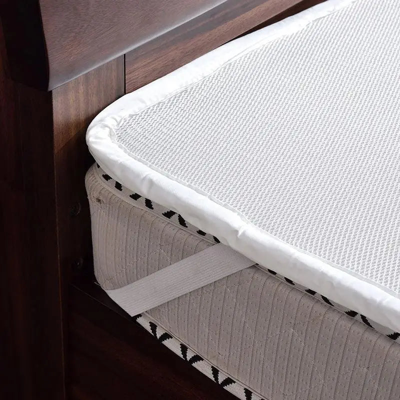 Dreamscape Airfiber® Luxe Mattress showcasing interwoven Airfiber® technology for superior support and breathability, designed for temperature regulation and long-lasting comfort.