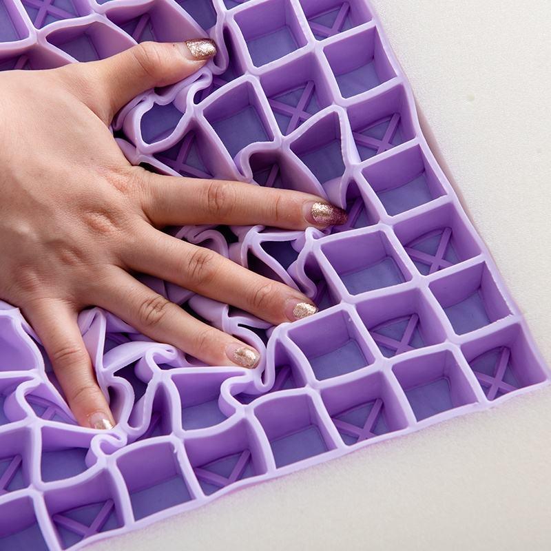 TPE Silicone Cooling Gel Mattress Topper offering advanced cooling technology, luxurious body-contouring comfort, and durable support for enhanced sleep quality.